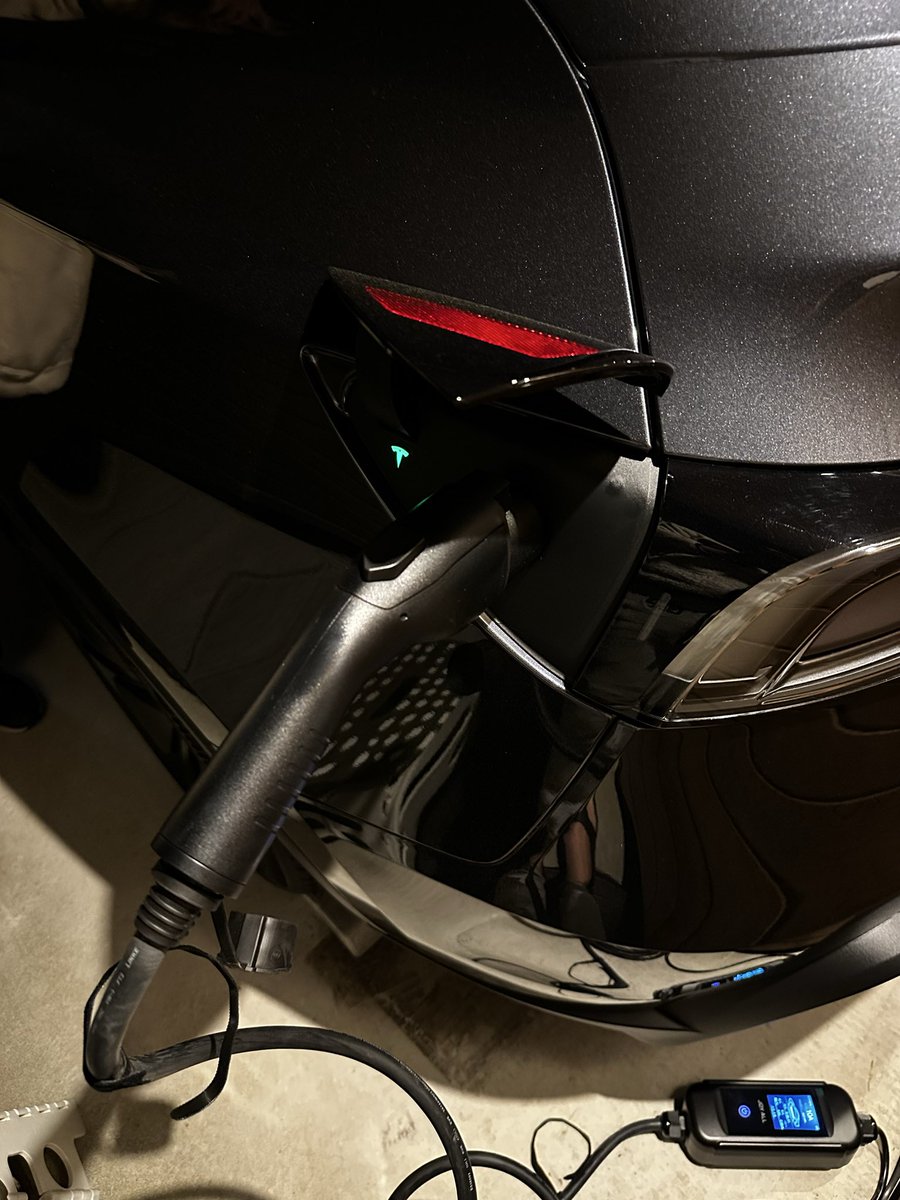 Aki ｜テスラ初心者のリアルライフ（テスラモデルY 2026.2納車済み） tweet media