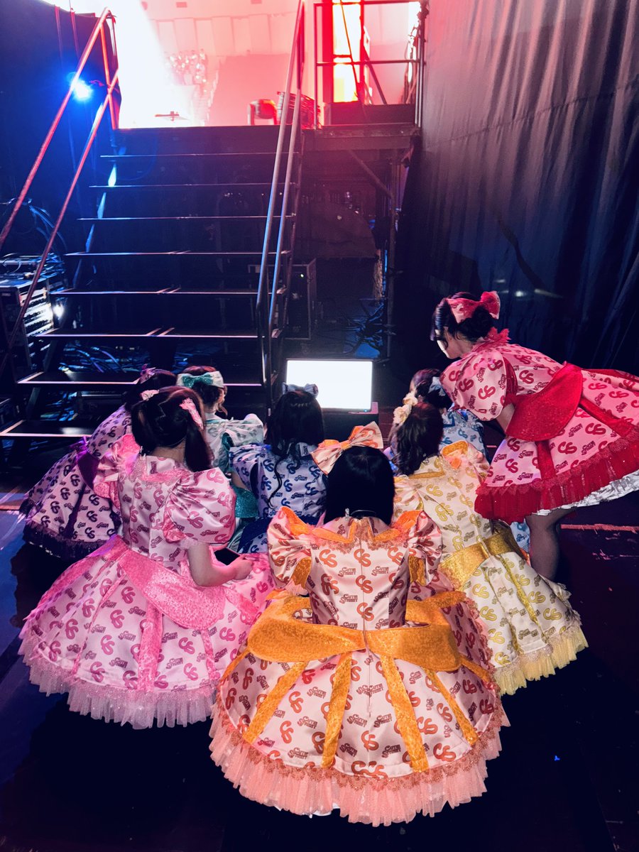 超希少☆バブル期☆ カトちゃん　タレントショップ　のれん ふるっぱー お姉ちゃん達のLIVEに釘付けな妹達 💛古澤里紗❤️佐野愛花