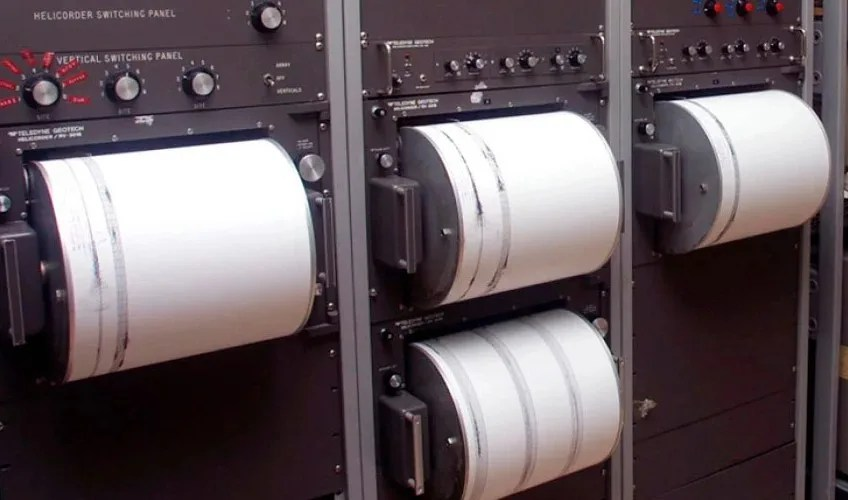 FOCUSFM1036's tweet photo. Σεισμός 5,3 Ρίχτερ στην Ηπειρο – Μπαράζ μετασεισμών
https://t.co/B2dgQkWFLy
#σεισμος https://t.co/hGBKAwNguV