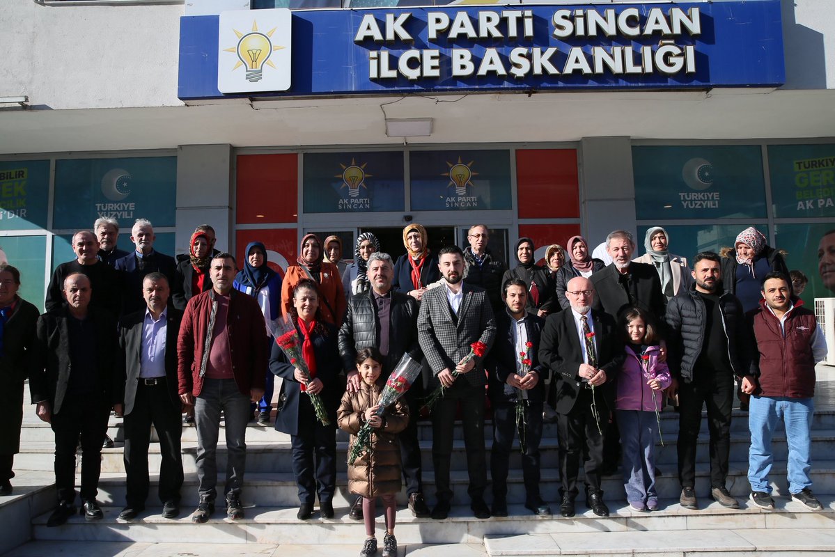 Kadın Kolu Başkanımız <a href="/NigarKoca0666/">NİGAR KOCA🇹🇷</a> ve teşkilatımız ile hemşehrilerimizin 8 Mart Kadınlar Günü'nü kutladık.

🌸