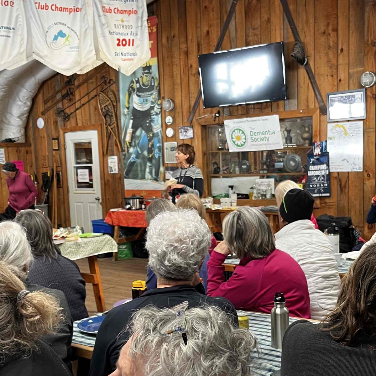 On #IWD2026, our sincere thanks to Women on Skis for inviting us to their event at Nakkertok Cross Country Ski Club.
La Journée internationale des femmes, on tient à remercier sincèrement « Women on Skis » de nous avoir invités à son événement au Club de ski de fond Nakkertok.
