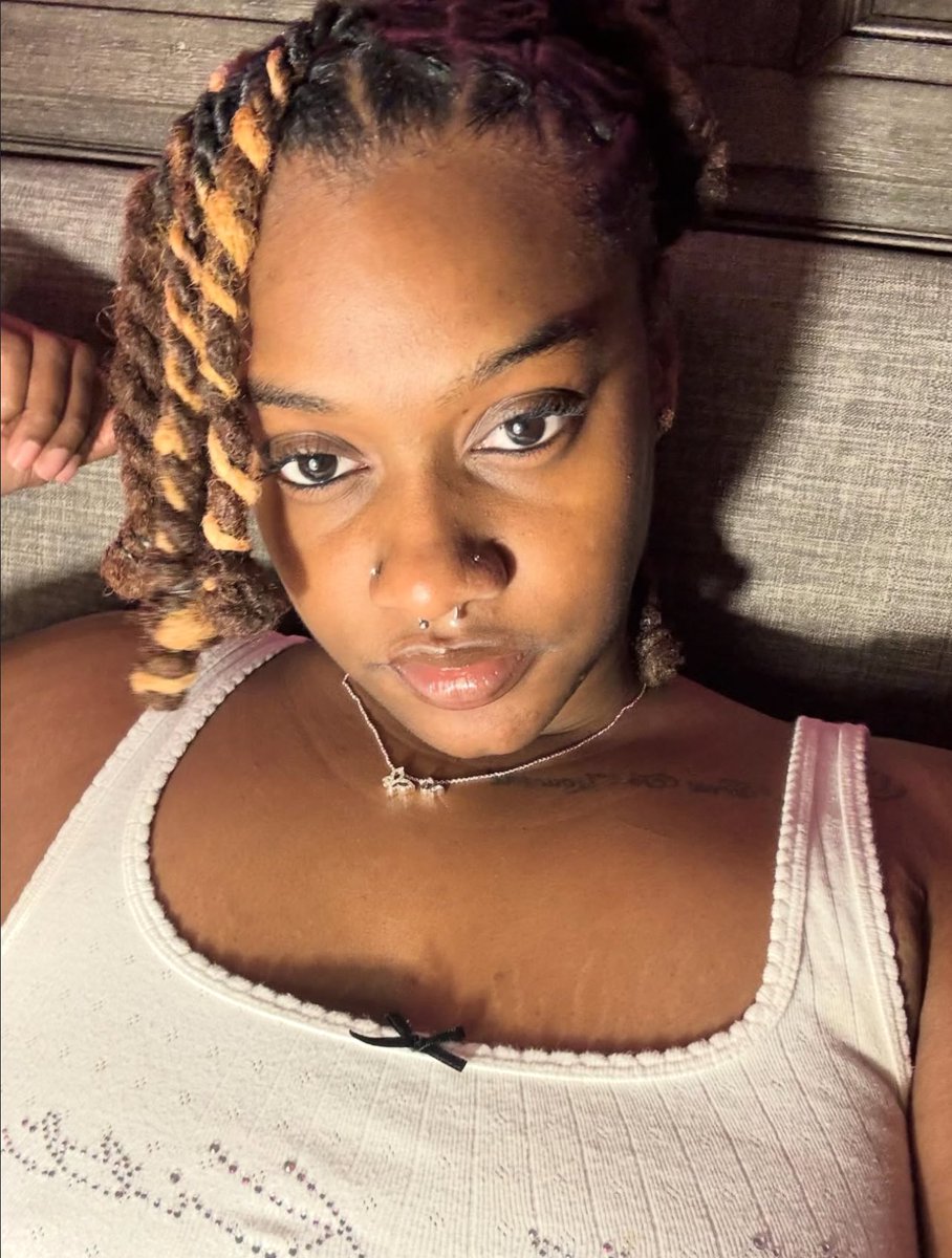 barefacebabyy tweet media