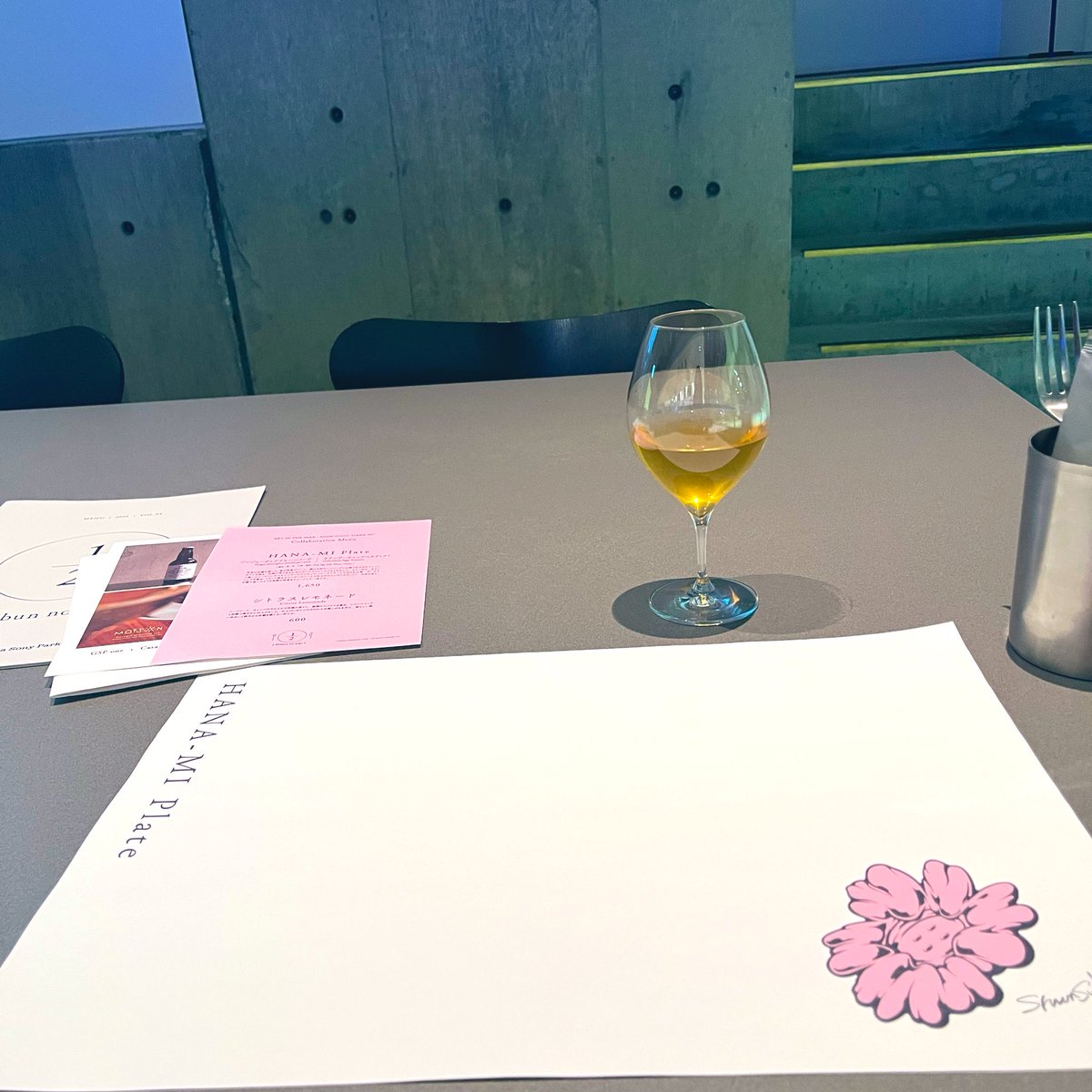 ogiryu's tweet photo. ART IN THE PARK : SHUN SUDO "HANA-MI"
#NibunnoIchi Collaboration Menu🍽
オレンジワインとともにHANA-MI Plate いただいてきました🌸
#SHUNSUDO_HANAMI
#SHUNSUDO
#GinzaSonyPark #gs89 https://t.co/6UXHFlvCb4