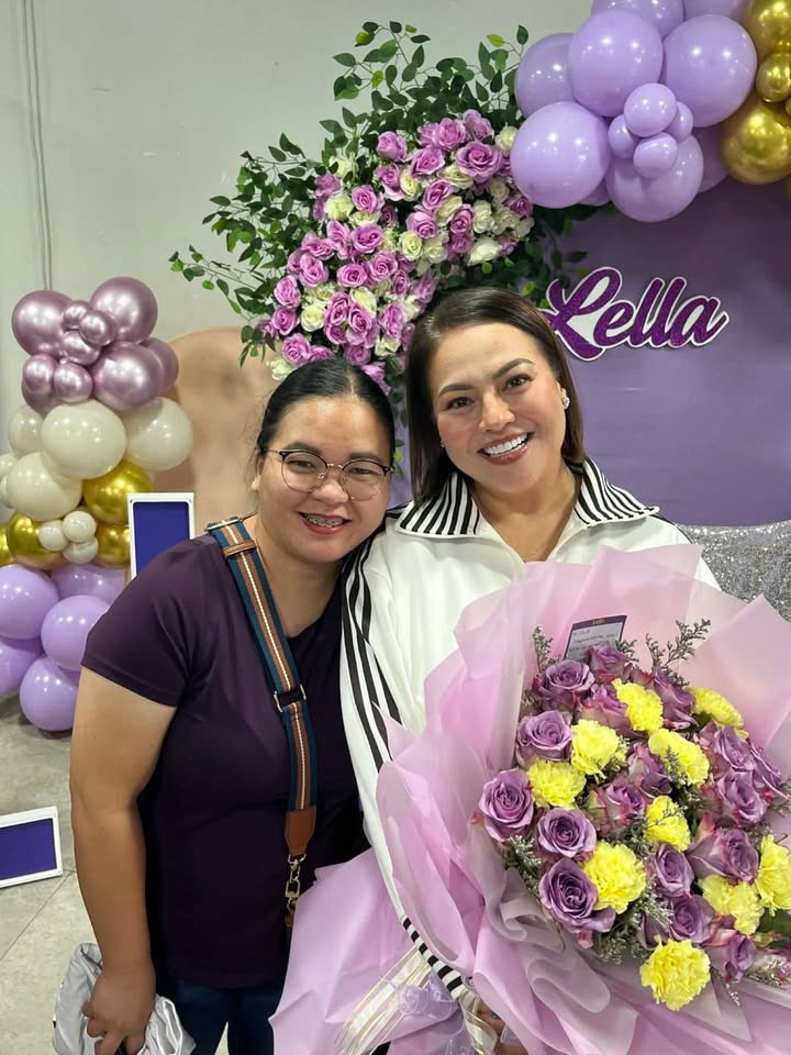 lelnigoOFC's tweet photo. Capturing moments to last.

Being able to celebrate this victory for Lella and having our representatives take a picture not just with her, but also with her loved ones and number one supporters, is one for the (photo)books. This may seem so simple to others, but this gesture already means so much to us. Knowing that our support does not go unnoticed and is also appreciated melts our hearts. Many people might discourage us, but this alone is only an addition to the many more reasons why we chose and continue to support Lella.
This may be her thanksgiving party, but we also want to thank everyone who made it possible for us to witness this. Cheers to many more milestones with you, Le!