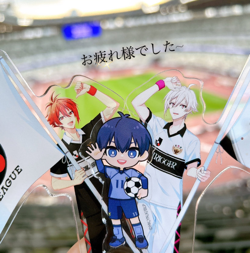 boxpushist's tweet photo. \3/7 Jリーグ 国立競技場/
マネ友にお誘いいただき観戦してきた⚽️
最近ブルーロックにもハマってるおかげでサッカー自体は興味関心意欲態度だけは高まっていたんだけど試合観に行くまではなかなかできなくて…そんな時にアイナナコラボが…!
ばもとーきょーばもときょー♪
この歌頭から離れないwww https://t.co/EOi6bjOvlB