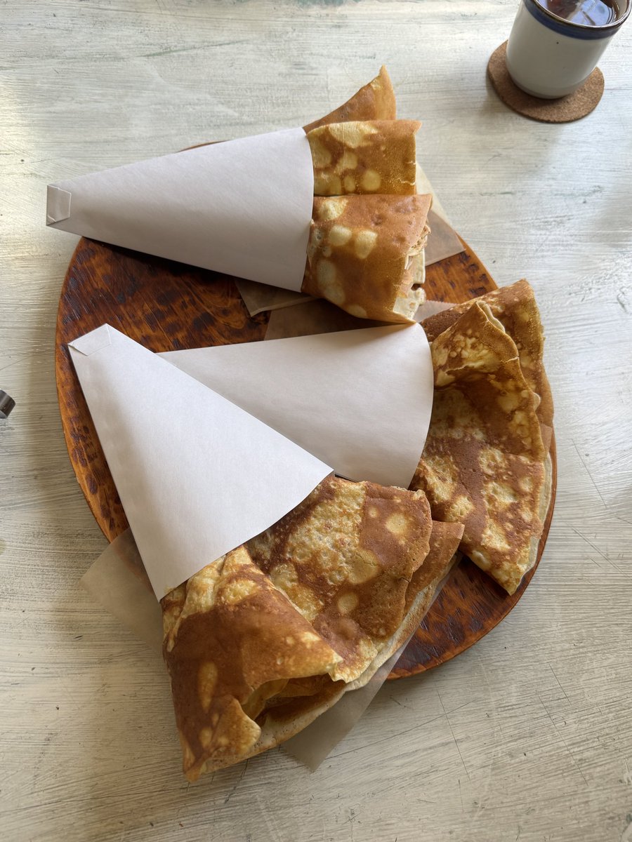 kozy28's tweet image. 本日、春の愛媛会in西条
ハンバーグもクレープもコーヒーも美味しくておしゃべりがたのしくて、Roots66の座席もわかって、猫さんもえんぴつさんちのすみちゃん🐶もかわいくて、終始ニヤニヤして過ごしました♡
…すみちゃんのお写真撮らせてもらうの忘れた〜😭
#Bon
#peach!
#七