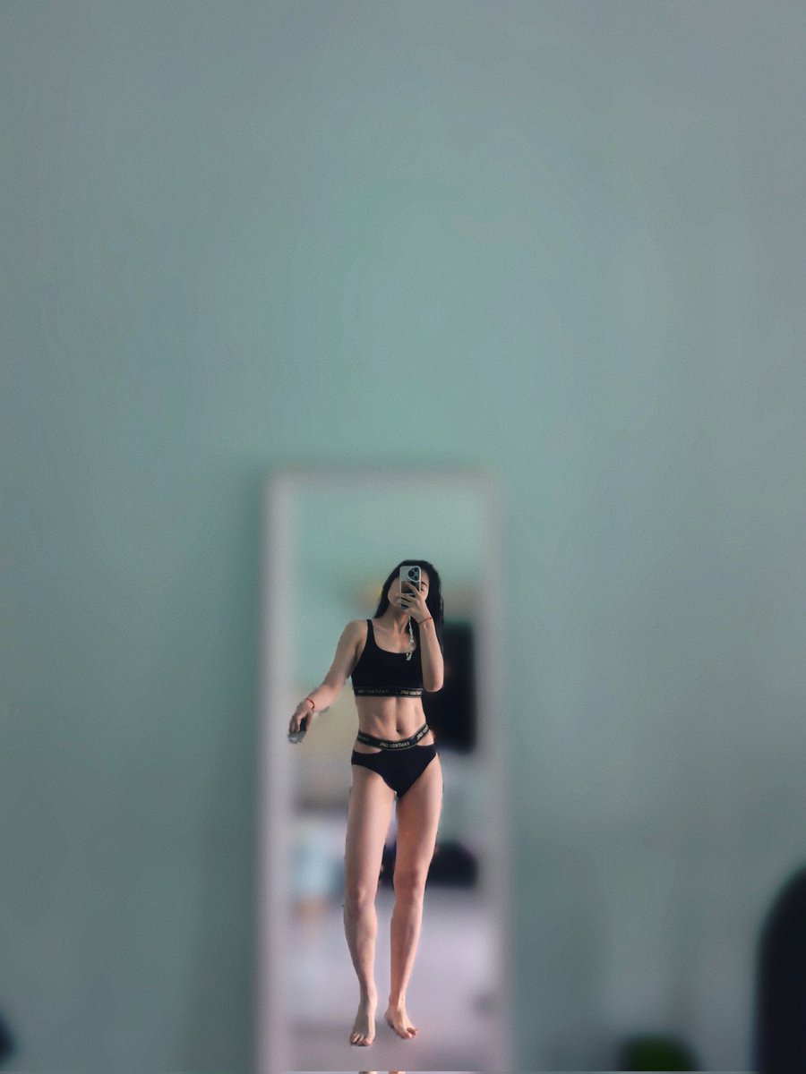 不知道叫什么那就叫阿姨 tweet media