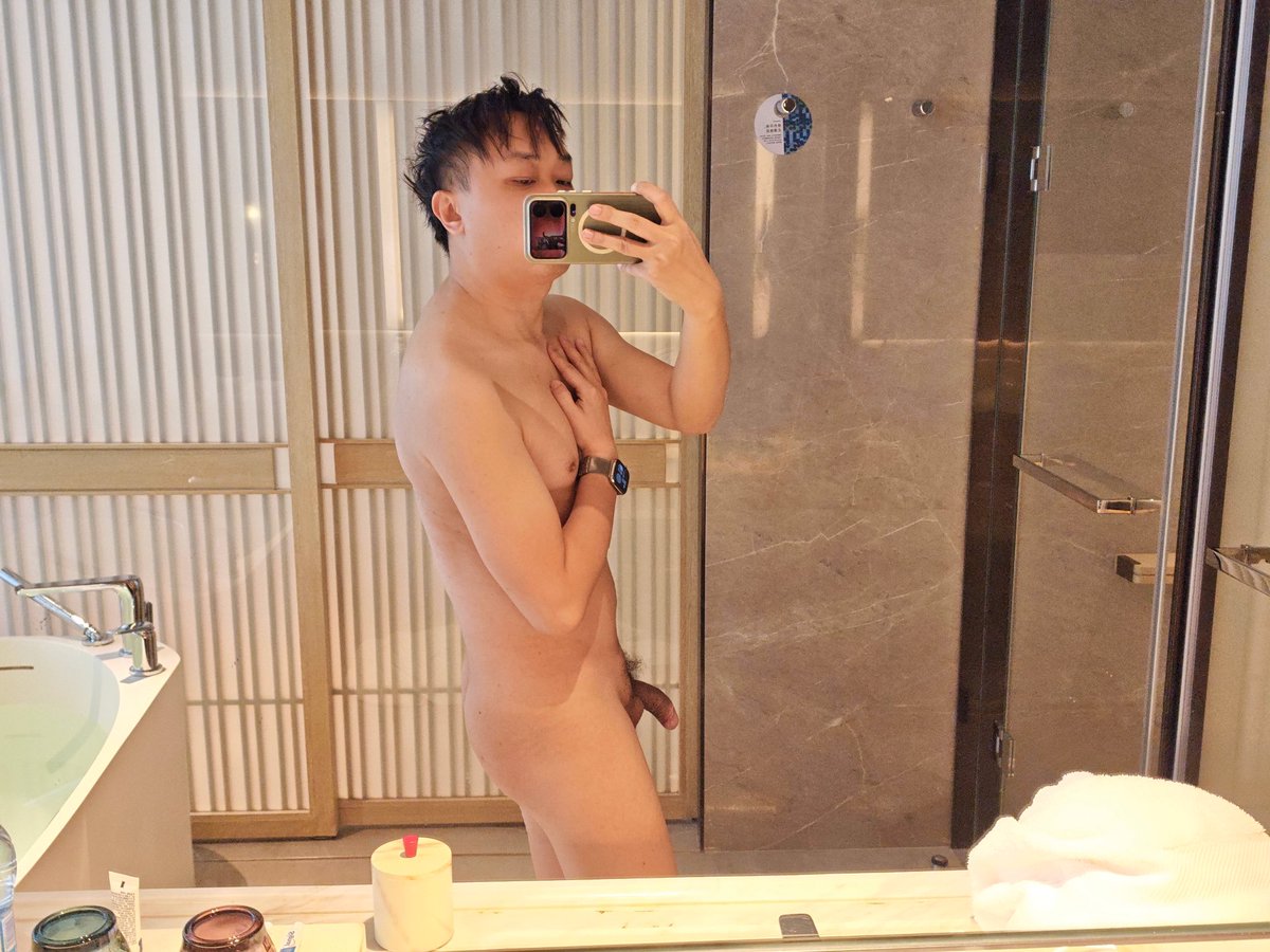 MrIewz's tweet photo. 滨海瑟瑟返场

楼下看海的人会抬头发现露台上一个骚逼叼着内裤全裸射精吗 https://t.co/K2vjtPEIte