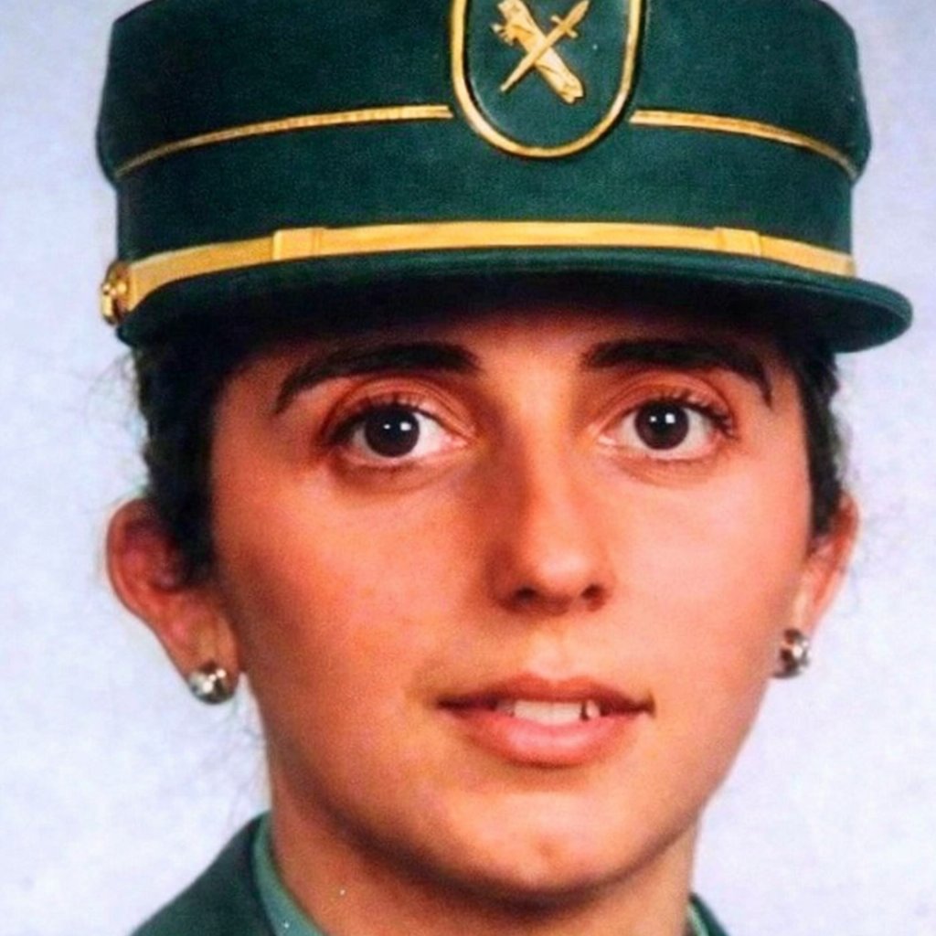 Jucil_Vizcaya's tweet photo. Hoy en el #DiaInternacionalDeLaMujer además de ensalzar el gran trabajo de nuestras compañeras, queremos hacer mención especial, de aquellas grandes servidoras públicas que dieron su vida por España 🇪🇦

Irene Fernández, fue asesinada por la banda sanguinaria ETA. #8Marzo2026. https://t.co/xQmGwqJBTN