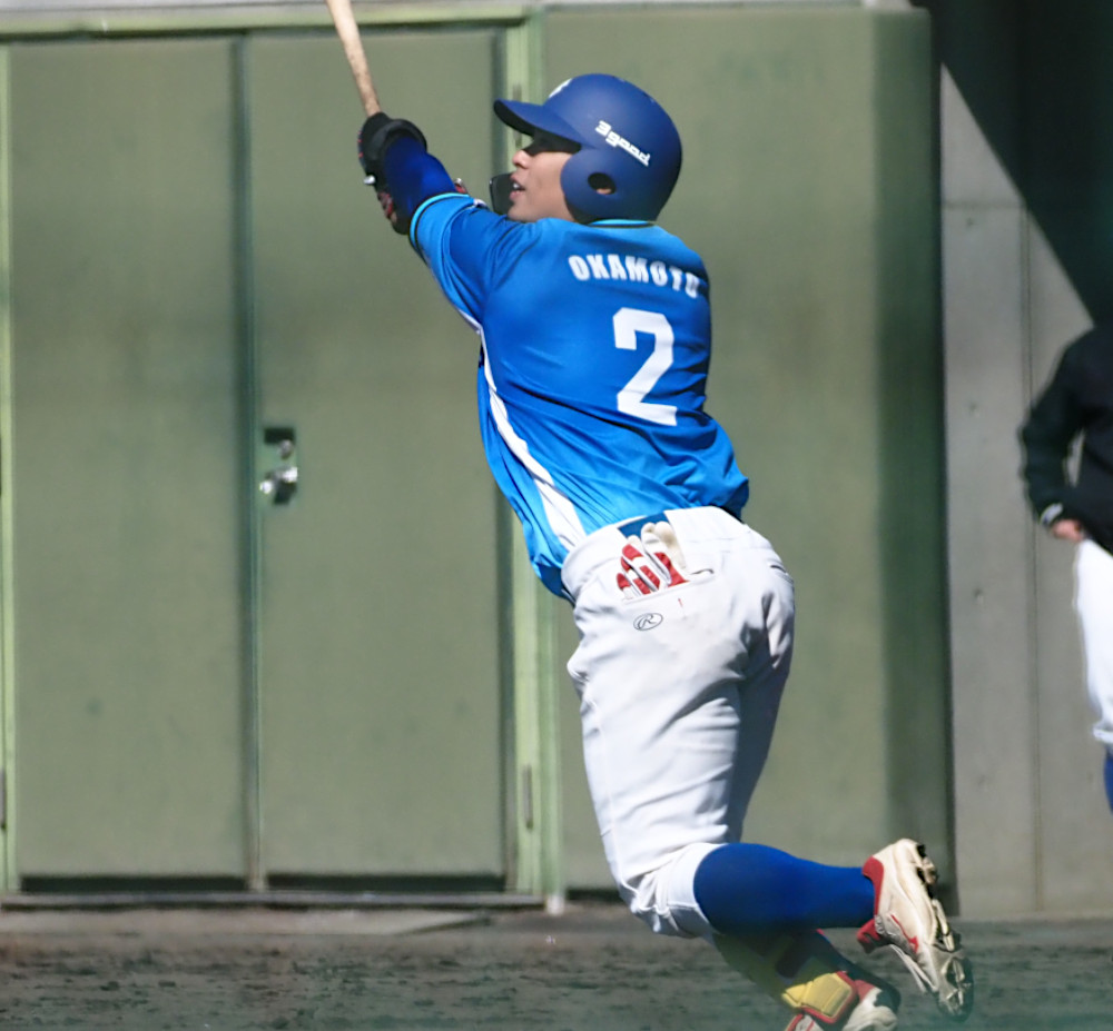 4190dynamite's tweet photo. 26/3/8 駒大-HOZEN＠JR東日本柏G

HOZEN、昨年の初年度は選手がそもそも少なかったけど、今年は野手の数も、質も上がっていそう。

正捕手に主戦の投手が抜けたのは気になるけど、投手陣も良ければ結構良い戦いするのではと期待したいな～

#hozen https://t.co/ZoGBwD0UvV