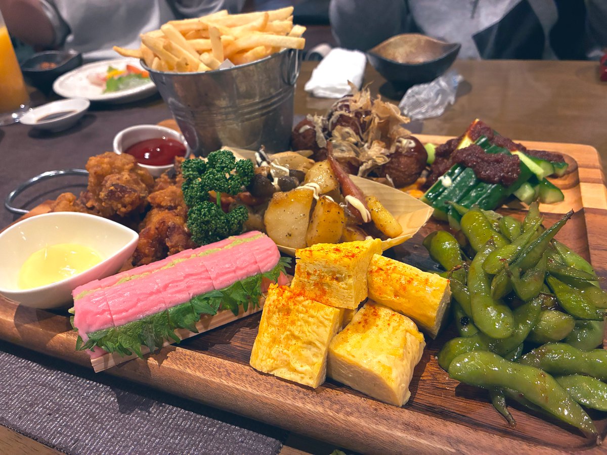 ブラック tweet media