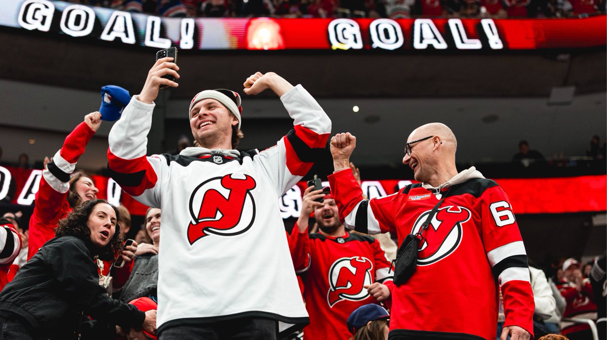 NJDevils's tweet photo. Lock back in.
Enter now for the chance to win a pair of @jakereynolds24 #DevilsPrezTix to tonight's game!