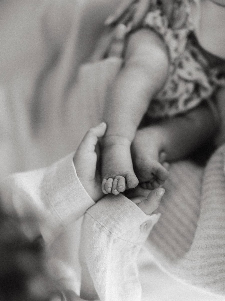 Daily Perrie. tweet media