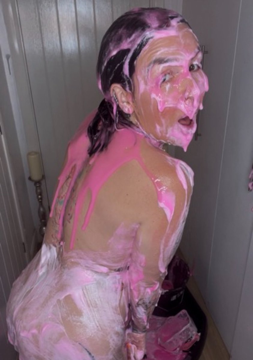 Sticky Vicky WAM tweet media