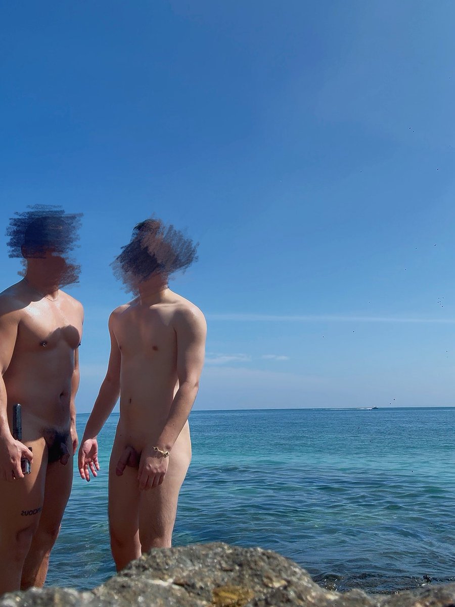 Chritopher tweet media