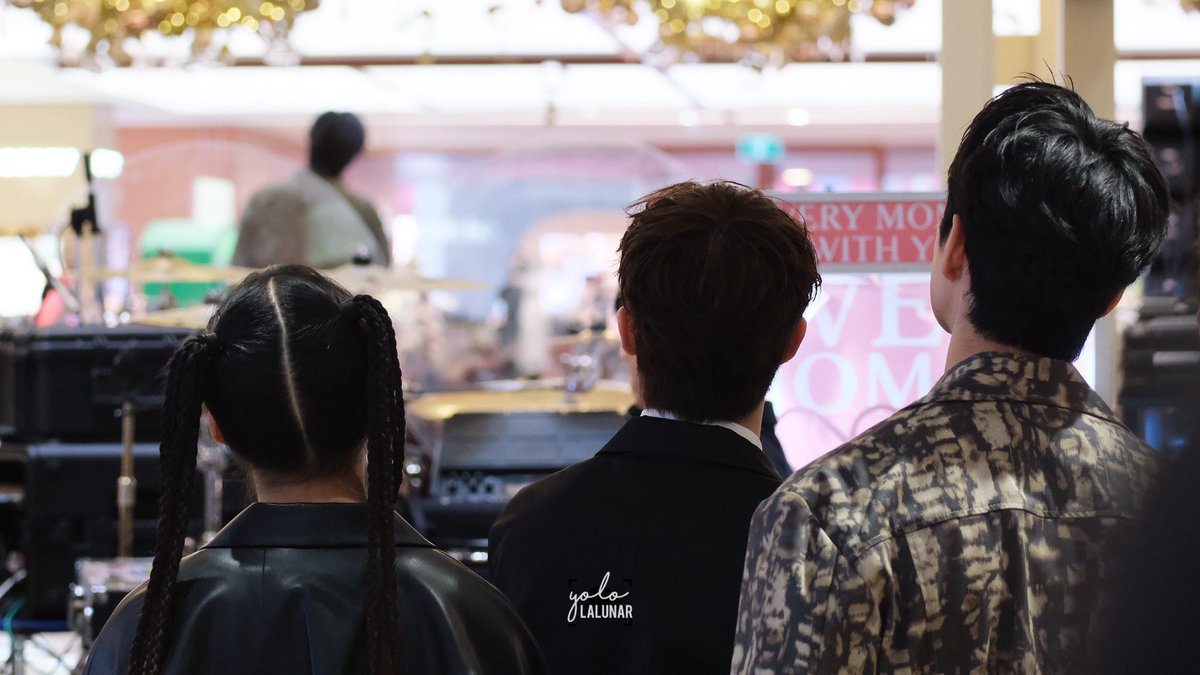 yololalunar's tweet photo. และแก๊งแฝดสามชะเง้อดูด๊า🤍🤍🤍

@senam_senammm 
@Fuaiz_thanawat @qpnasiri 

#senam_senammm #Senam
#FuaizThanawat #QPNasiri https://t.co/E2VcwIB3sE