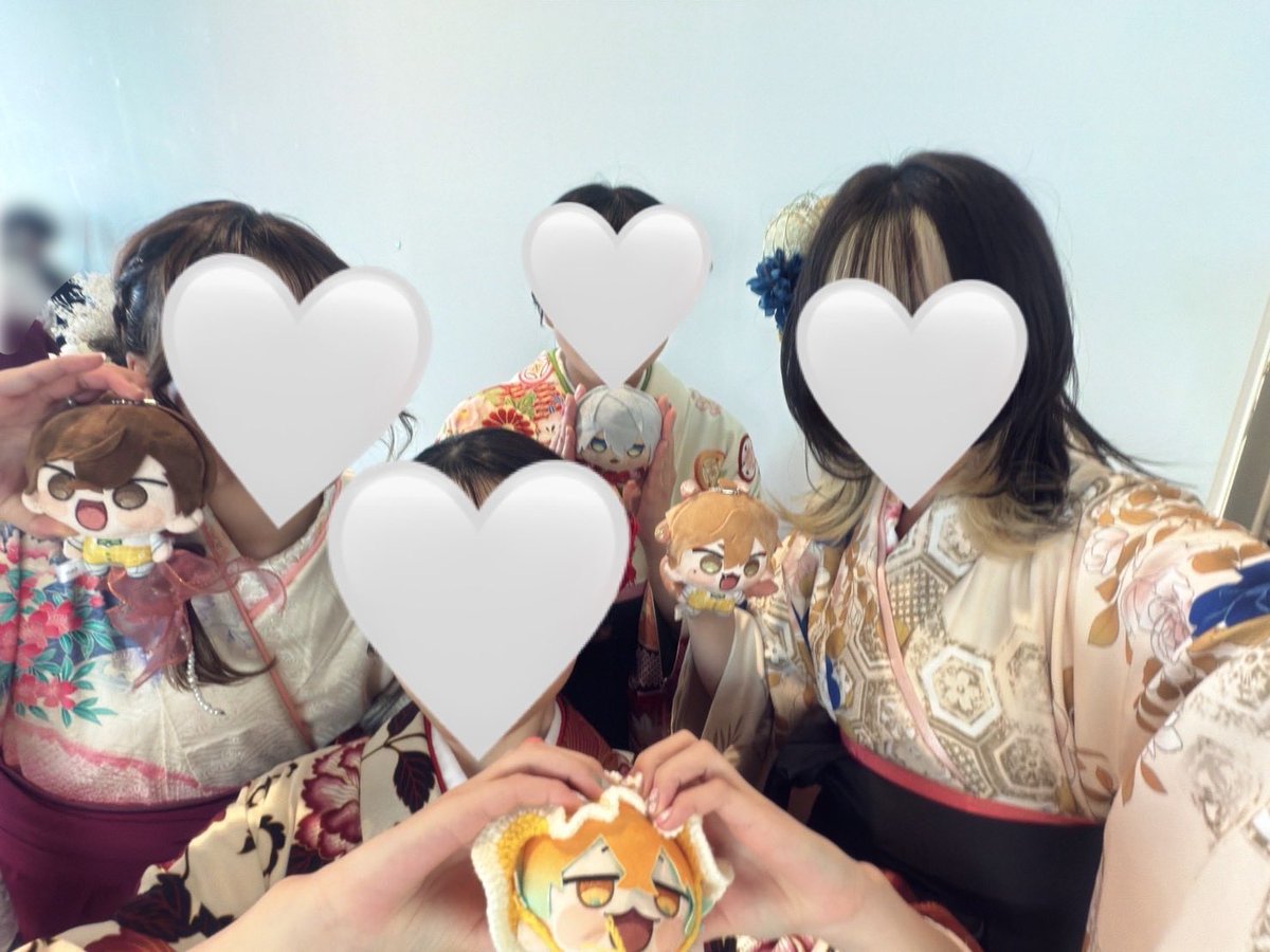kinakomoti_118's tweet photo. ⚠︎︎自我

久しぶりです！昨日卒業しました〜 https://t.co/sOZ1GZnXZB