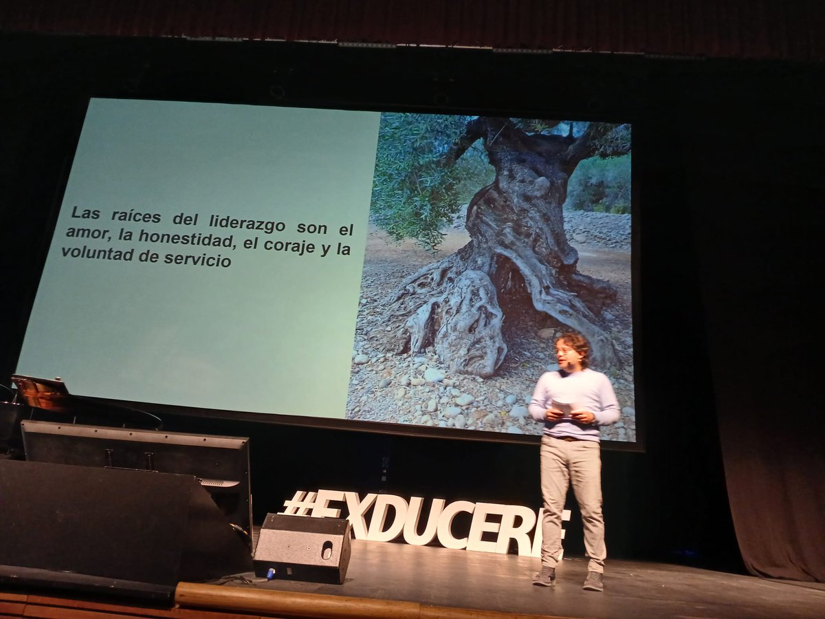 Carlos Blanch tweet media