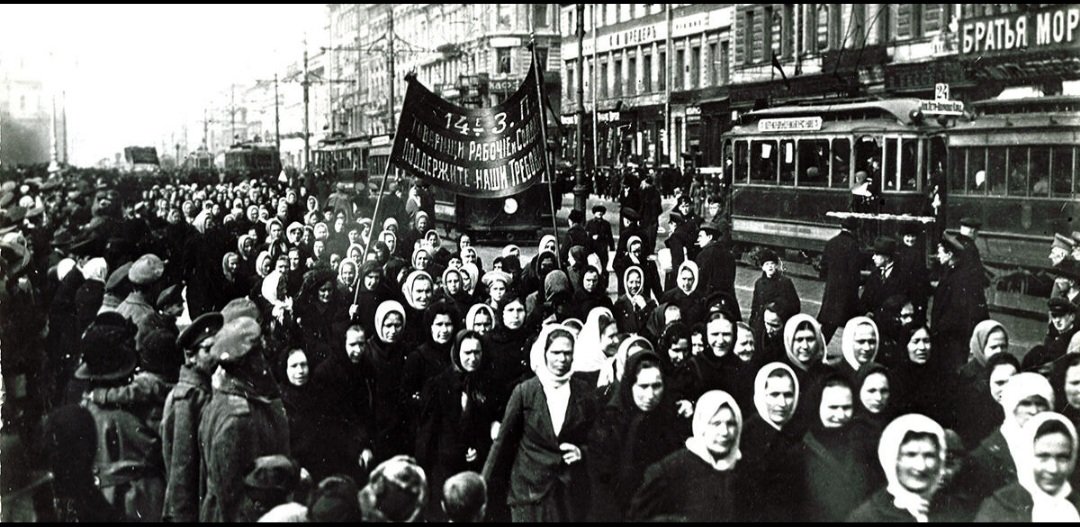 FranckYonboue's tweet photo. « En ce 8 mars, je pense à toutes ces femmes qui luttent, se relèvent et continuent d’aimer le monde malgré ses injustices. Que nos politiques soient enfin à la hauteur de leur courage. » #8marsjourneedelafemme https://t.co/Ugat7TkpgN