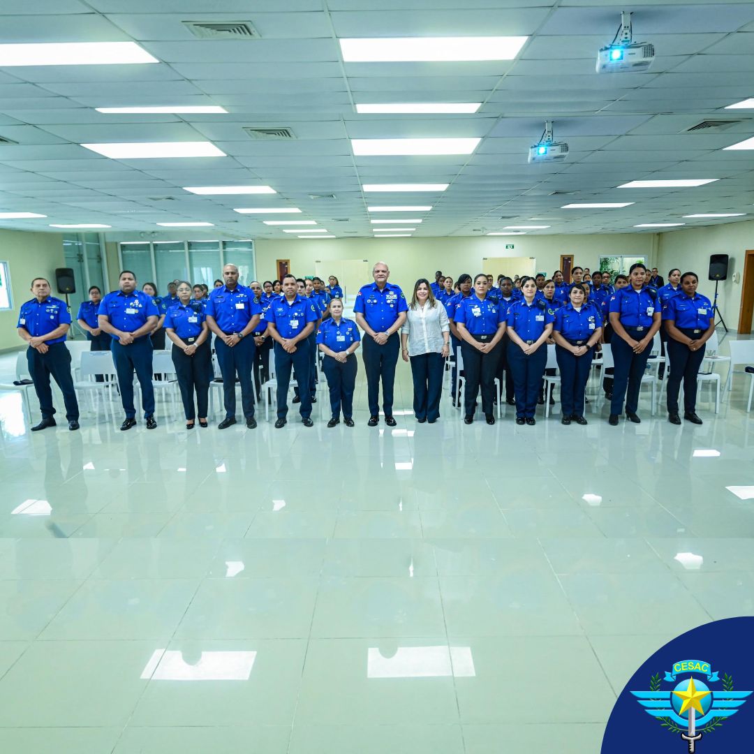 Cuerpo Especializado en Seguridad Aeroportuaria tweet media