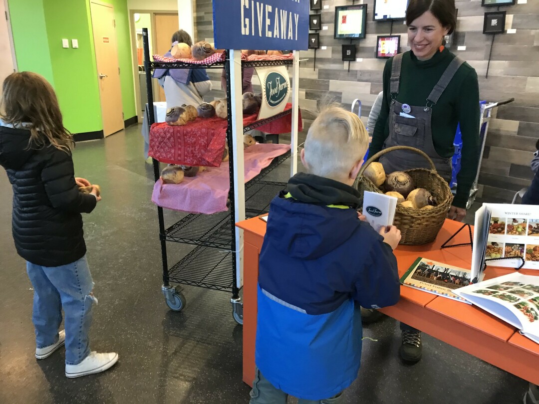 DuluthWeekly's tweet photo. Rutabaga propaganda
https://t.co/OKExToMgLh https://t.co/J99c5RJ4uo