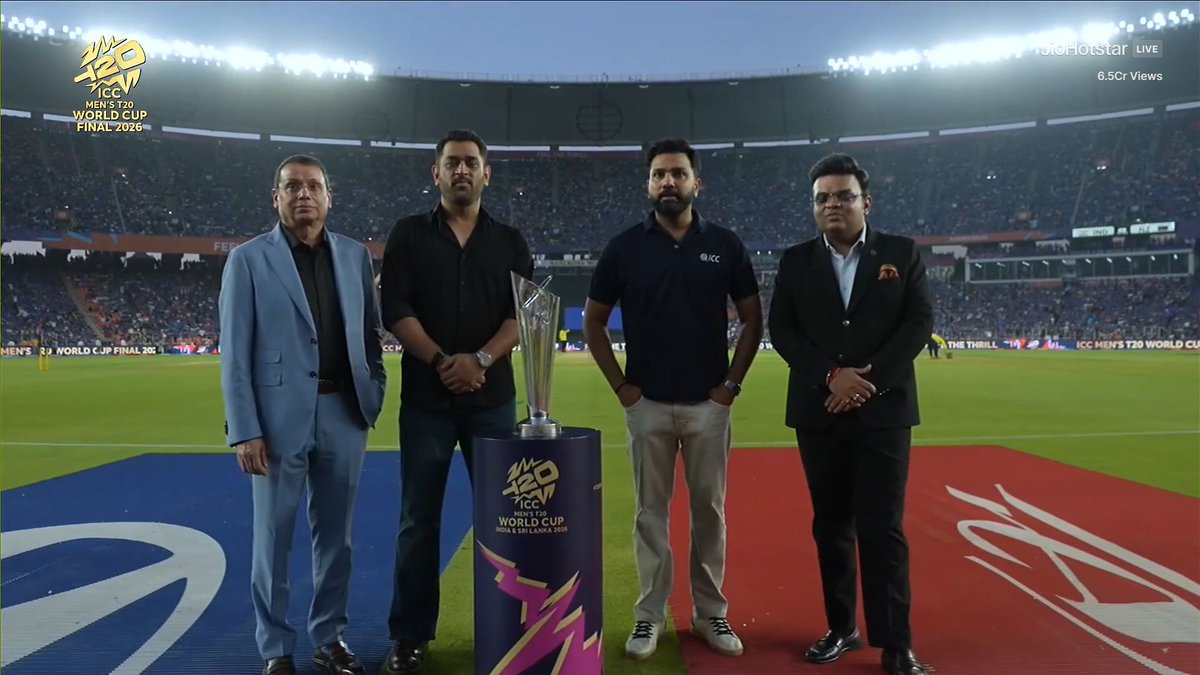 CAKapil_'s tweet photo. Perfect Moment of the Day 
MS DHONI, ROHIT SHARMA AND JAY SHAH WITH THE T20 WORLD CUP. 😍🇮🇳
#IndiaVsNewZealand https://t.co/LpLe39Jvsd