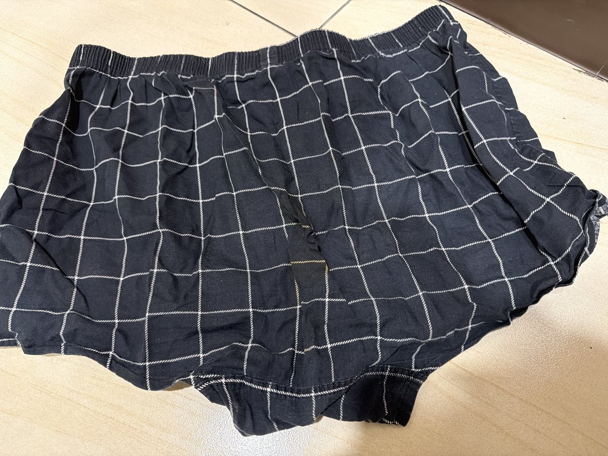 oopsy2020's tweet photo. ここでは久しぶりー
でっかいパンツだった https://t.co/fOi881qZc7