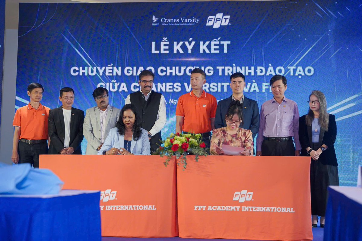 India in HCMC tweet media