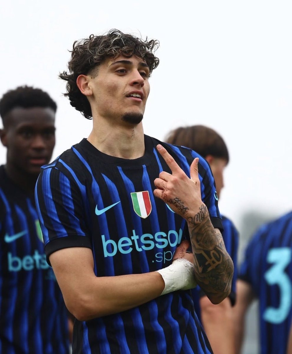 PromesasCeleste's tweet photo. 🗣️ Por el Campeonato Primavera 🇮🇹 anotaron dos uruguayos.

Alfonso Montero [2007] marcó en el 3-0 de la Juventus ante el Genoa. Tercero en 2026 para el zaguero.

Mientras que Matías Mancuso [2007] marcó en el 3-2 del Inter ante la Fiorentina. Quinto en el año, 9º en la temporada. https://t.co/NApomgKYU1