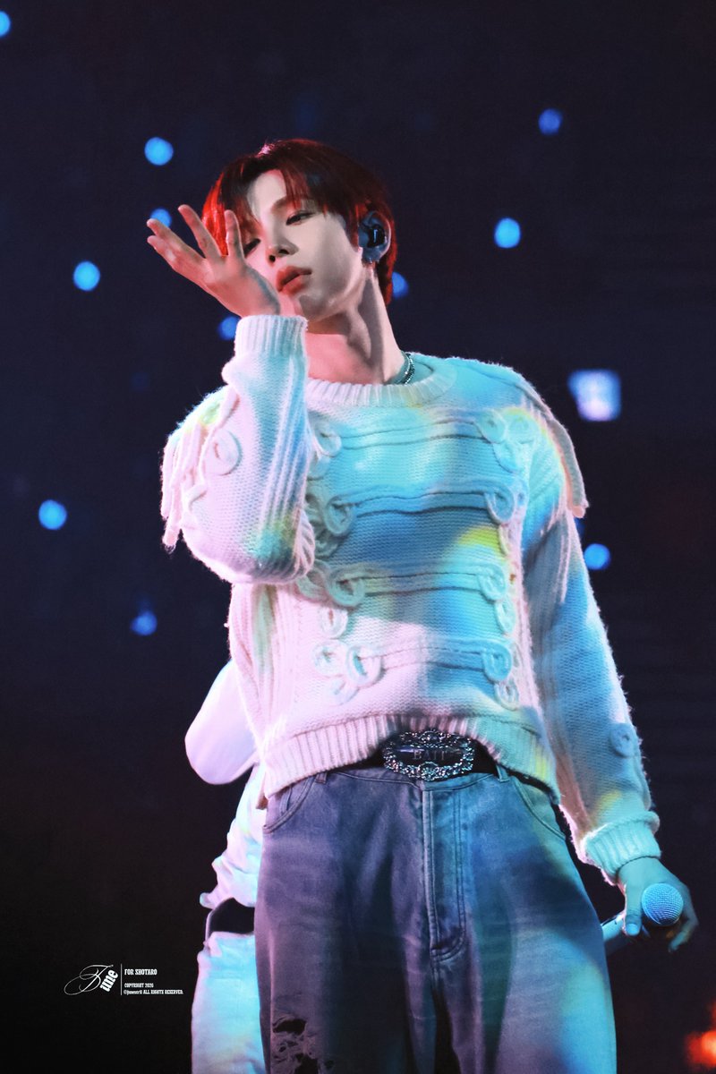 ᴊᴜɴᴇ. tweet media