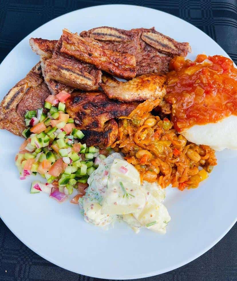Perccmusic1's tweet photo. Hey everyone please share your home cooked meal 😋
#SundayDish #SundayMeal #7colors https://t.co/vjSNkrXev4