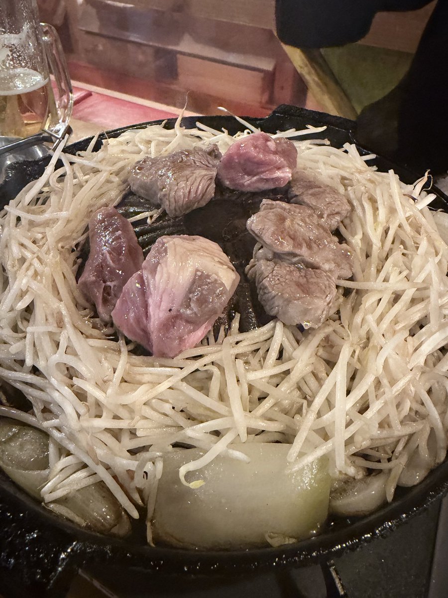 数日前に2周年を迎えました
変わらない記憶を大切に

今でも作品を愛してくれて
ありがとう
感謝を込めて

<a href="/makoto_lo_olzzz/">長谷川慎</a> 

そして変わらず祝い肉を

#恋二度　#LoveIsBetterTheSecondTimeAround 
<a href="/koi_nido/">恋をするなら二度目が上等【ドラマイズム公式】</a>