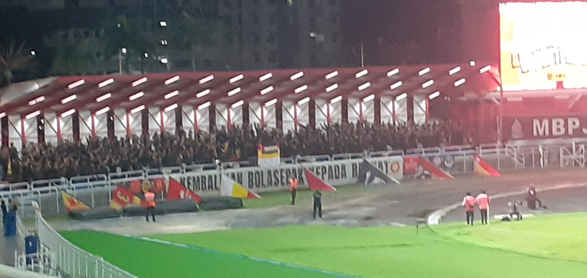 Dez Corkhill tweet media