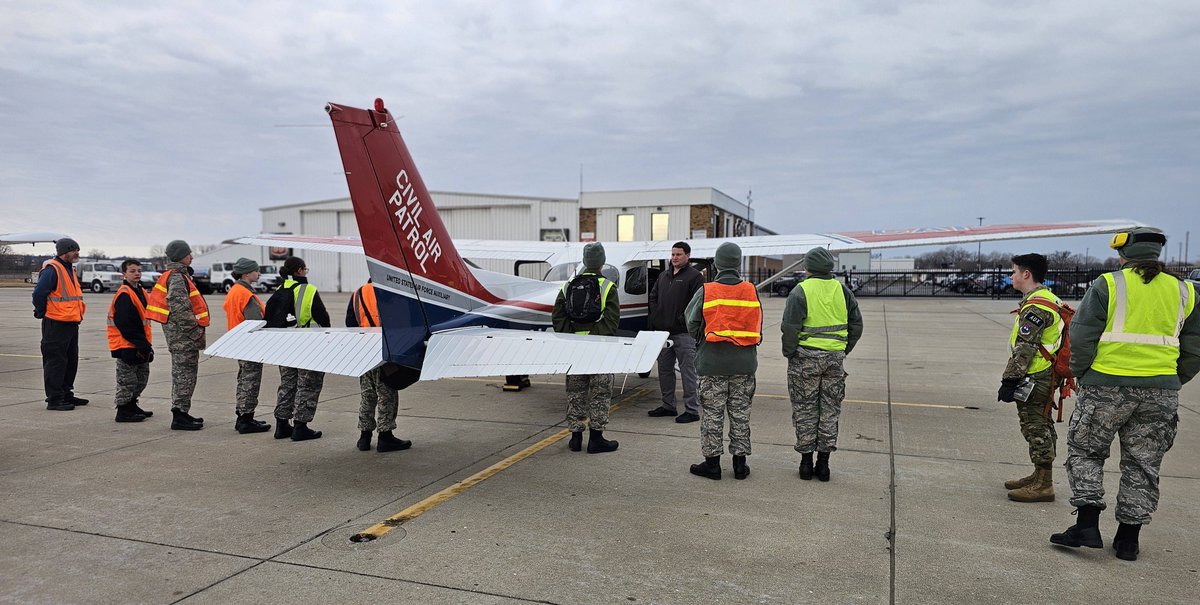 mocapnews's tweet photo. Missouri Wing Group III flight line marshalling training and cadet orientation flights at the Jefferson City Memorial Airport on February 21st, 2026. 22 members participated and 8 orientation flights completed. #civilairpatrol #CAPcadet https://t.co/u757dMWK2V