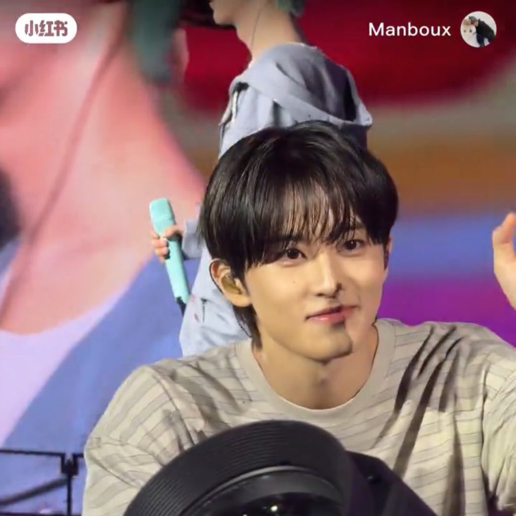 99leemark0802's tweet photo. 이날정말귀엽게생겻다.. https://t.co/LTAvpyjmh9