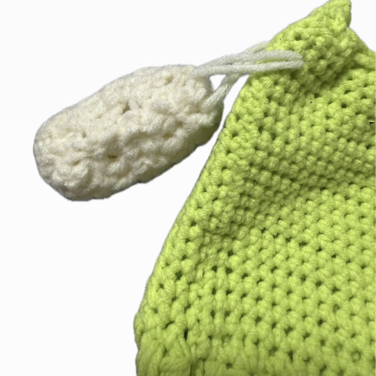 산들데이에 응원봉 케이스 나눔하려고하는데
받아가실 분 있을까요👀

색이 좀 튀긴하는데😬애플라임으로 하고싶었어서 
현재는 2개 만들었는데
다른색으로도 가능하면 더 만들어볼까 생각중이에요!

일단 2개만 나눔 할 예정이고
건전지도 바로 빼서 보관할 수 있게
주머니로 달아놨어요 !