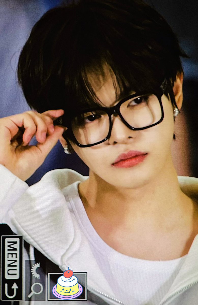 이푸딩 tweet media