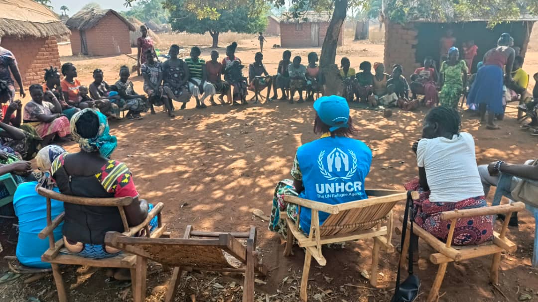 📍 Obo, Haut-Mbomou | #IWD2026
À l’occasion du 8 mars, avec nos partenaires <a href="/CiaudCanada/">CIAUD CANADA</a> et la #CNR 🇨🇫 , nous avons organisé une causerie-débat avec des femmes réfugiées sud-soudanaises 🇸🇸 au site de réfugiés de Obo. 
Un moment d’échange sur les droits des femmes. 🧵1/4