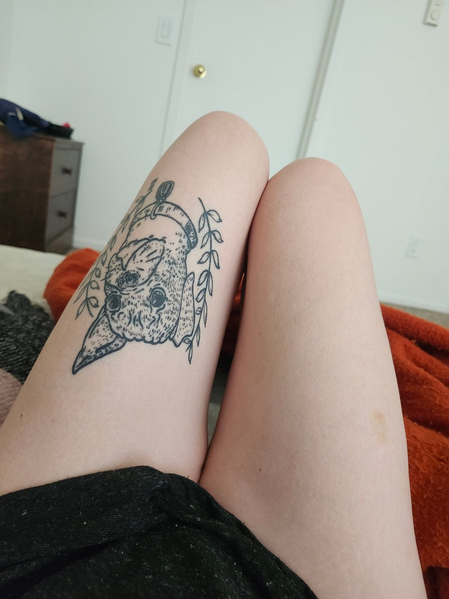 bloodymucous's tweet photo. petite goth girl uncovered @ https://t.co/AeDuWSf0ZJ DM for custom requests or in-person opportunities 👻💜 https://t.co/u13ShW7EQ4