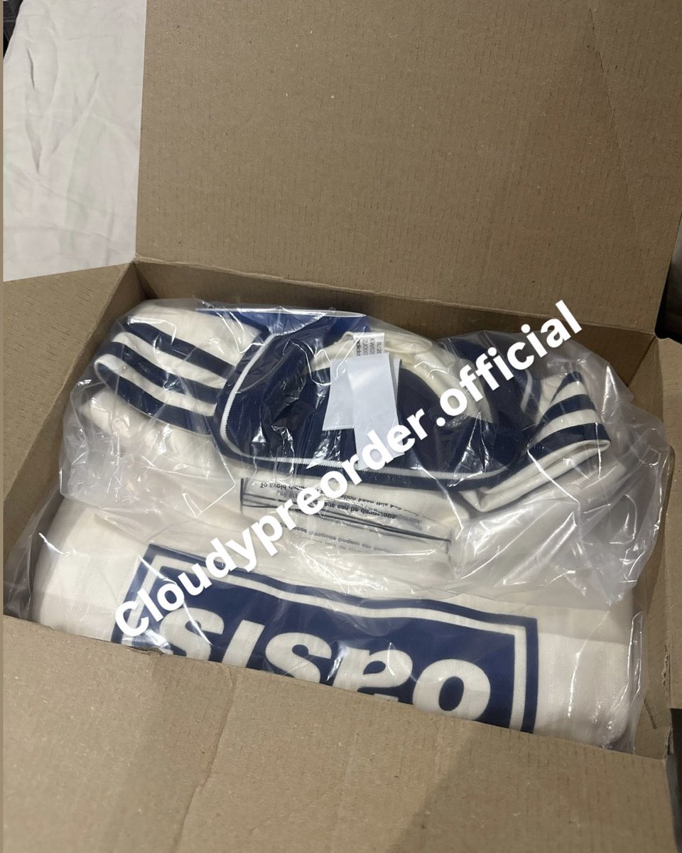cloudypreorder's tweet photo. ออเดอร์ Adidas x Oasis รุ่น Jersey ที่มีลูกค้าเข้ามาสั่งซื้อเยอะที่สุด เเม่ค้ากดเว็บสั่งของได้ตลอด สามารถสั่งซื้อได้ทางไลน์เลยนะคะ เเม่ค้าจะตอบใ��้ไวที่สุดค่า!

🔔 สอบถามเพิ่มเติม / สั่งซื้อ Line : @468knaxy

#รับหิ้ว #พรีออเดอร์ #พรีออเดอร์อังกฤษ #adidas 
#adidasoasis https://t.co/w5jez52WsN