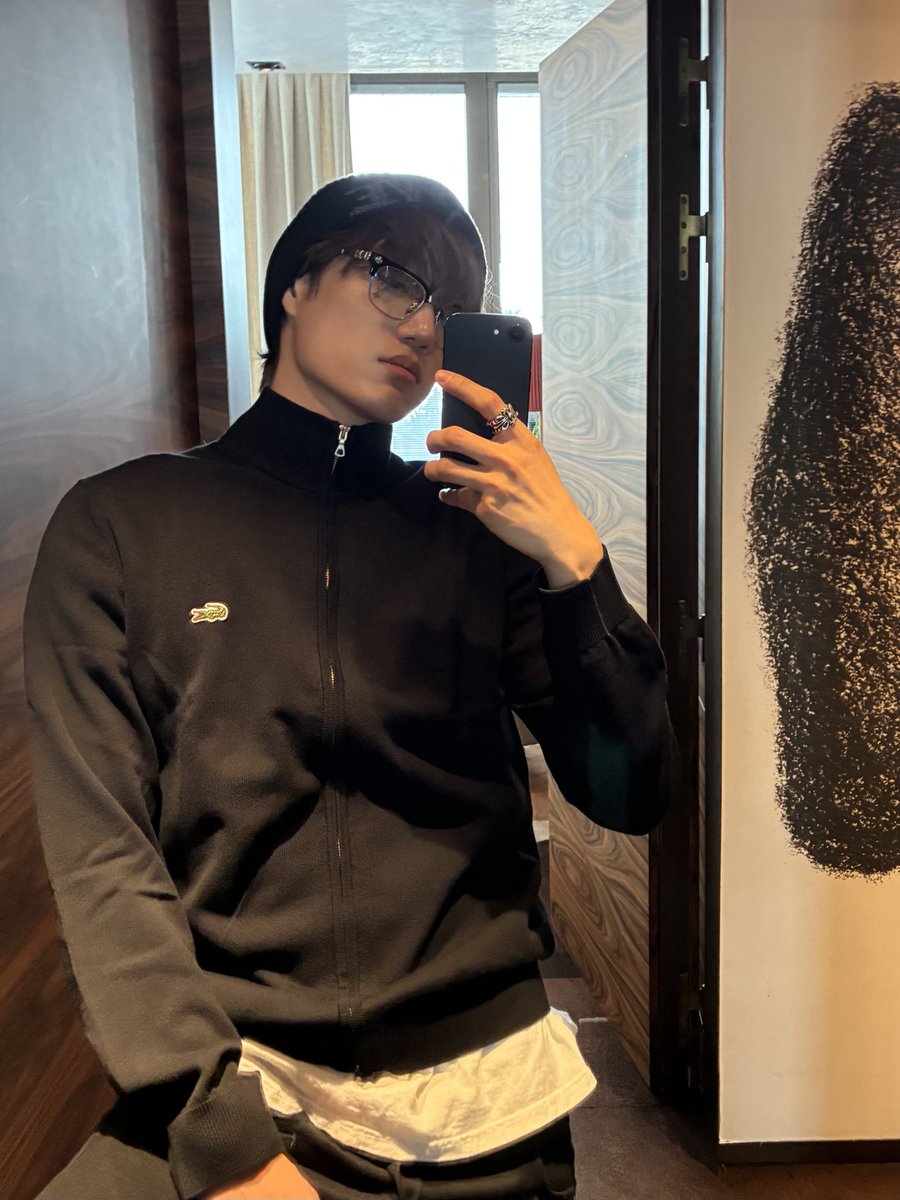 kai_mtyy's tweet photo. 080326🐻 | Actualización de #KAI en 🫧

🕙 19:33 (KST)
🐻: 📷
🐻: 📷
🐻: 📷

#KAI #EXO #엑소 #weareoneEXO @weareoneEXO https://t.co/py5KRZdiTg