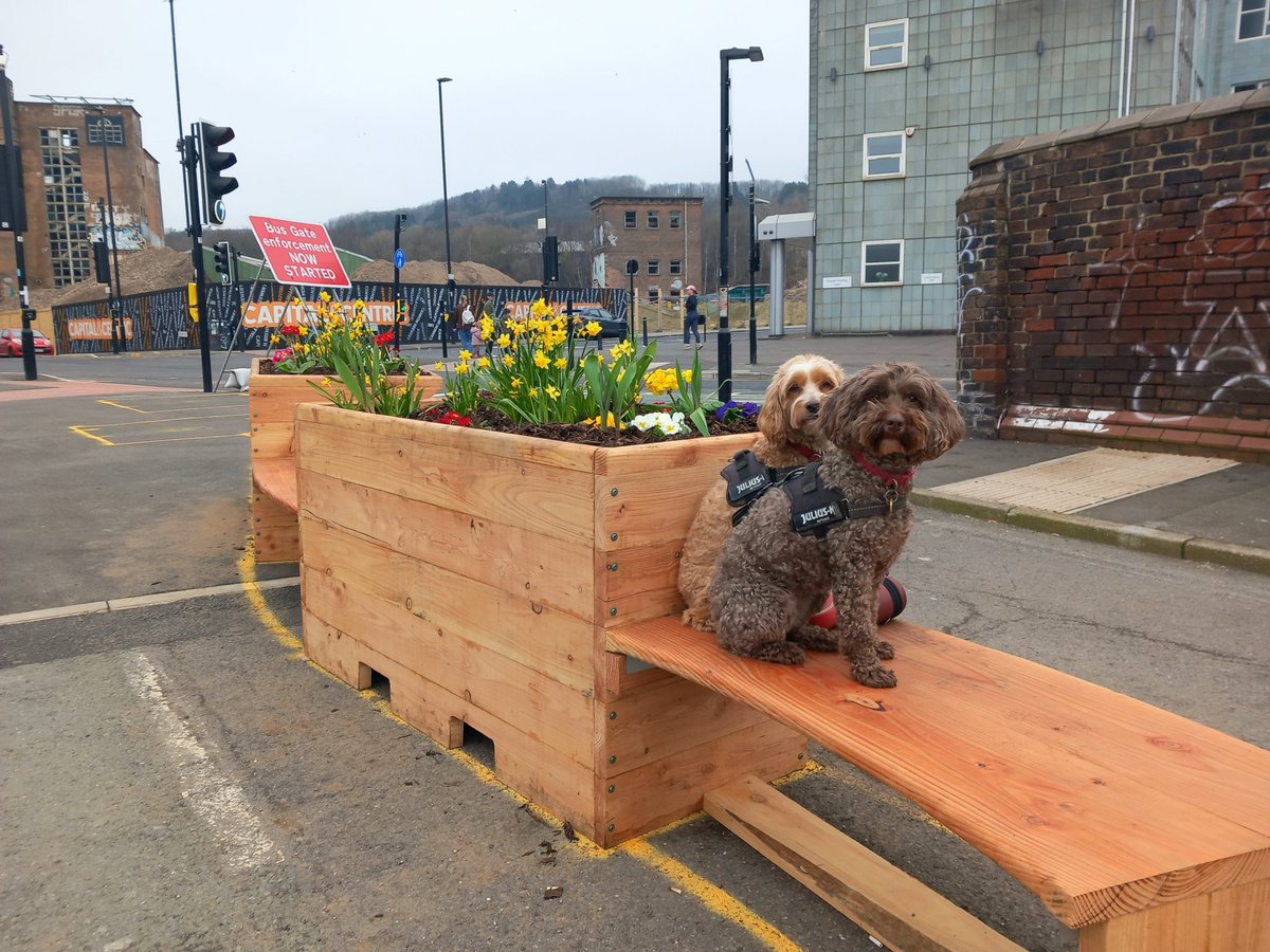 OldSheffield's tweet image. Newly installed seats and planters on Neepsend Lane. More to follow, judging by the paint marks. Well done to the folks working through the rain last weekend to build them #Sheffield