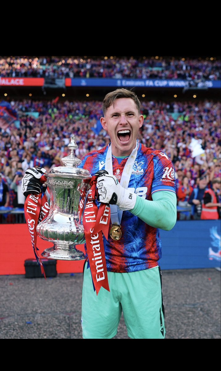 Perry 🦅 tweet media