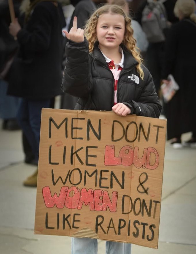 realthainamatos's tweet photo. Happy International Women’s Day! ❤️ https://t.co/hyCNLKKDI6