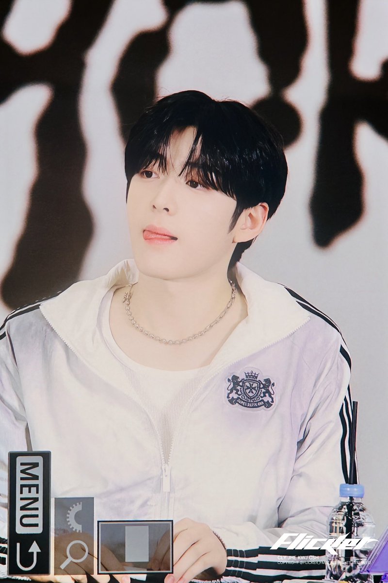 𝙁𝙡𝙞𝙘𝙠𝙚𝙧 tweet media