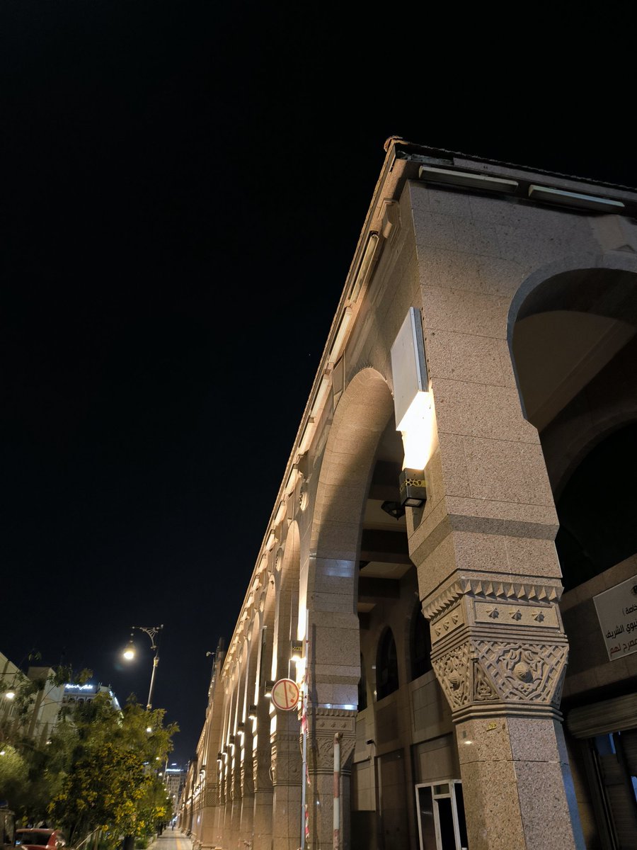 clmdwnbro's tweet photo. madinah dengan segala titik aestheticnya 🥲 https://t.co/QBed9lJout