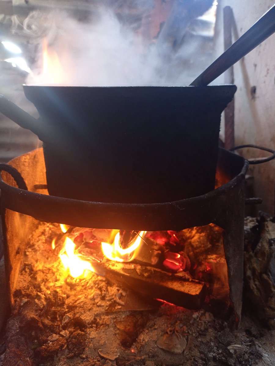 IkhlassVp2003's tweet photo. Still cooking over fire, still struggling… and it’s Ramadan.
#gaza
#IranIsraelWar 
#palestine https://t.co/jxWkOmirhU