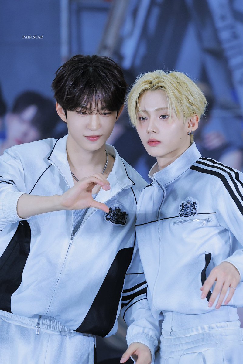 𝑷𝑨𝑰𝑵.𝑺𝑻𝑨𝑹 tweet media