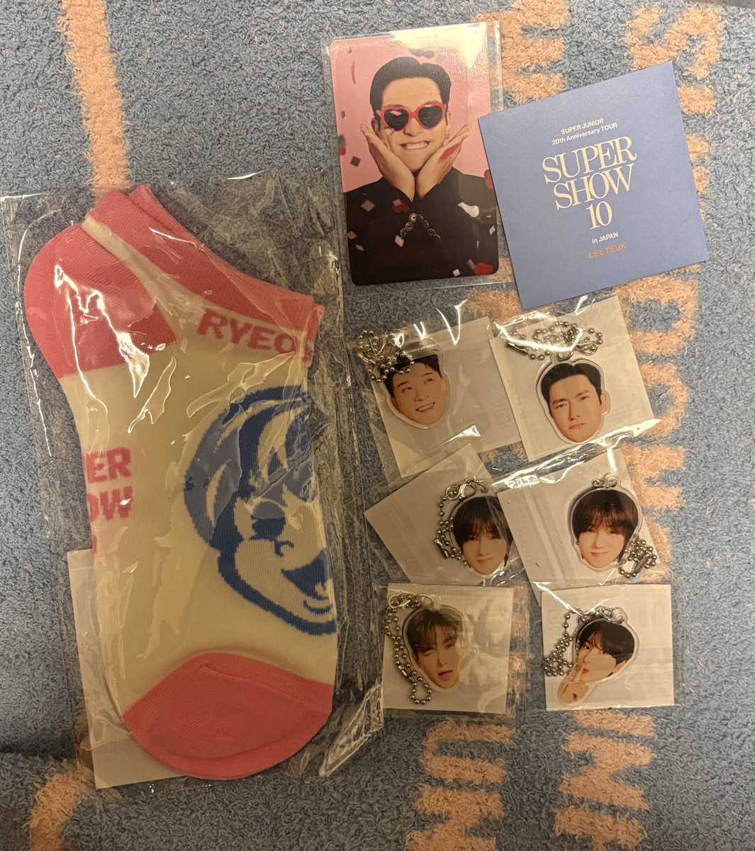 SUPER JUNIOR スパショ10 交換
SJ Market  ランダムトイ交換
スパショ交換

『譲 』
画像

『求』
ドンヘ　会場限定トレカ

ガチャコンプリートの為に
靴下　イェソン　シンドン
写真　リョウク

ガチャ異種交換OK

郵送にて交換です。
ご連絡お待ちしております☺️
#superjunior
#sj交換