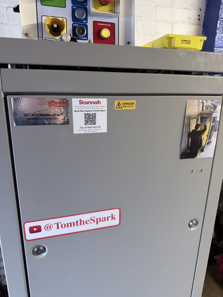 callum99simo's tweet photo. So hear we are on the side of the home made mec 32 simulator I’m starting a project called #allontheboard where lift company’s can send in lift stickers to show there support for the project so far we have @Tomthespark  because why not! @Stannah and @Jackson_Lifts https://t.co/IBQyDuzhLU